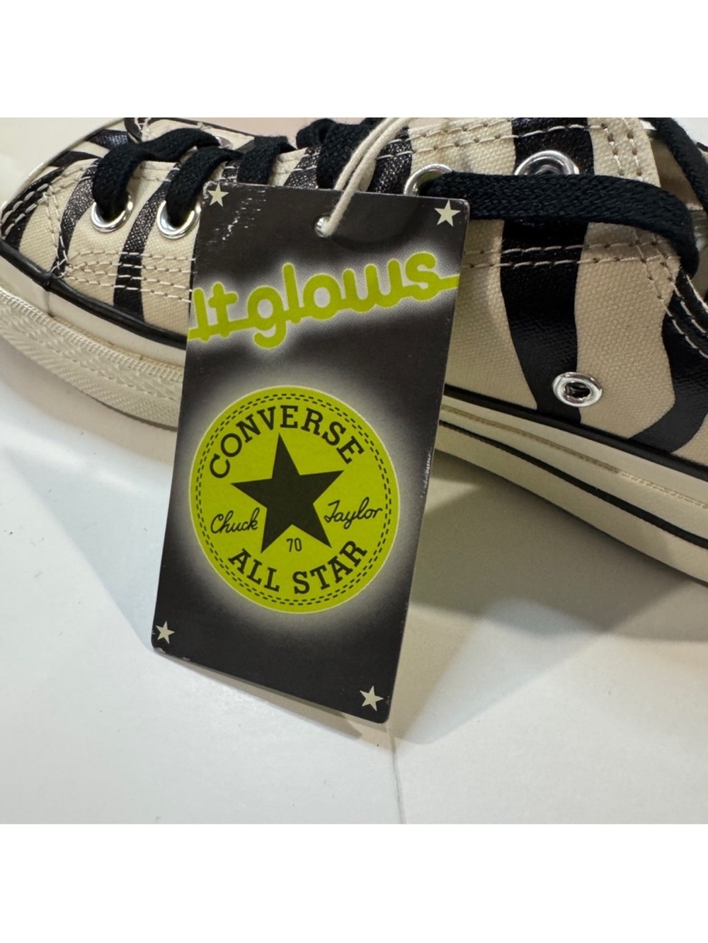 Converse Chuck 70 Glow in the Dark Zebra Sneakers NWT 8.5